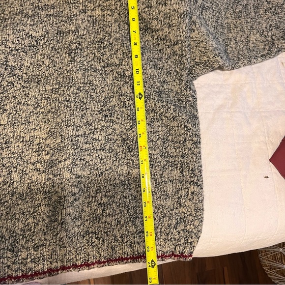 Eddie Bauer Gray and Red Crewneck Vintage Wool Sweater - Picture 7 of 7